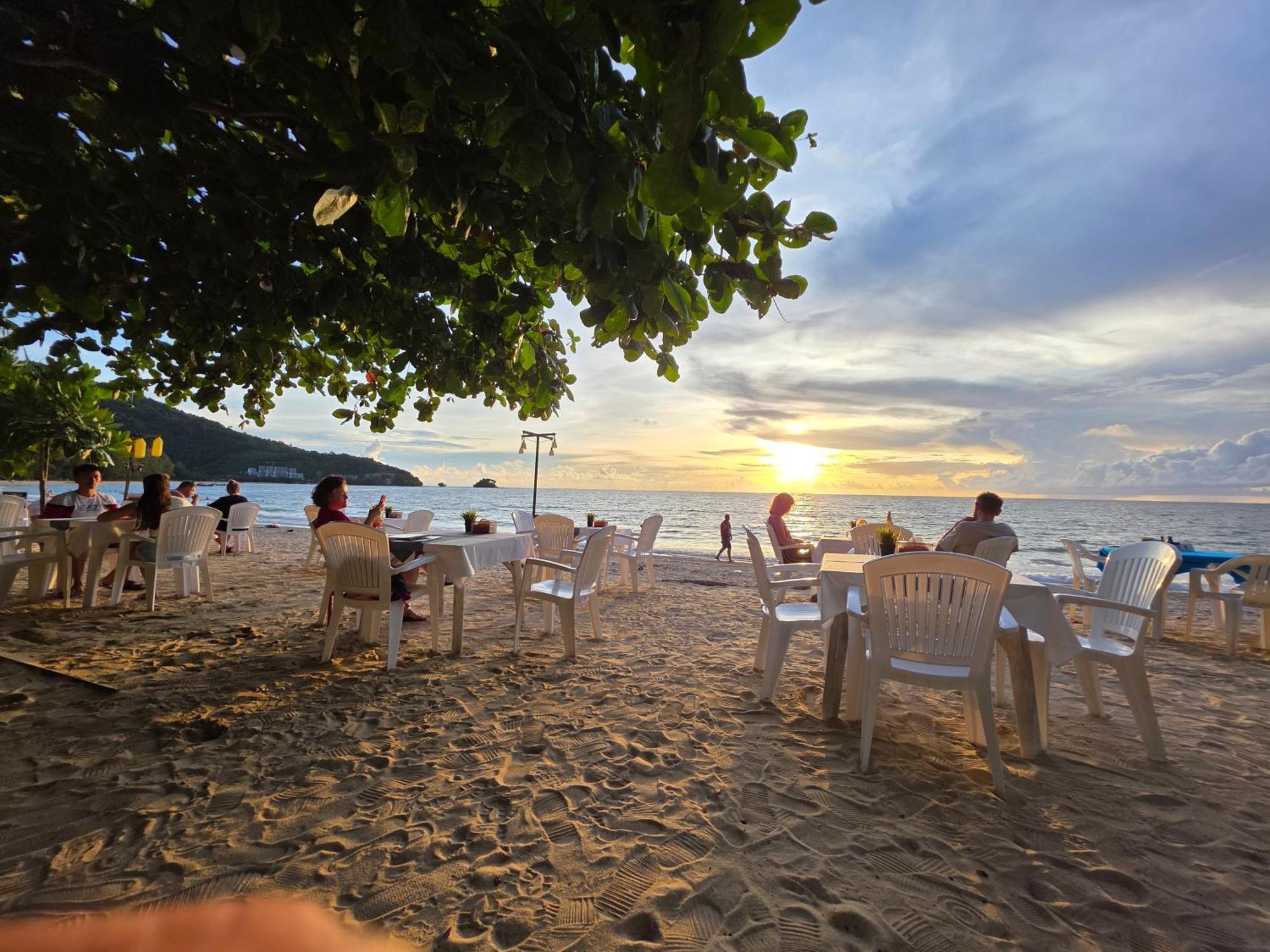 Tt Naiyang Beach Phuket Nai Yang Beach Exterior foto